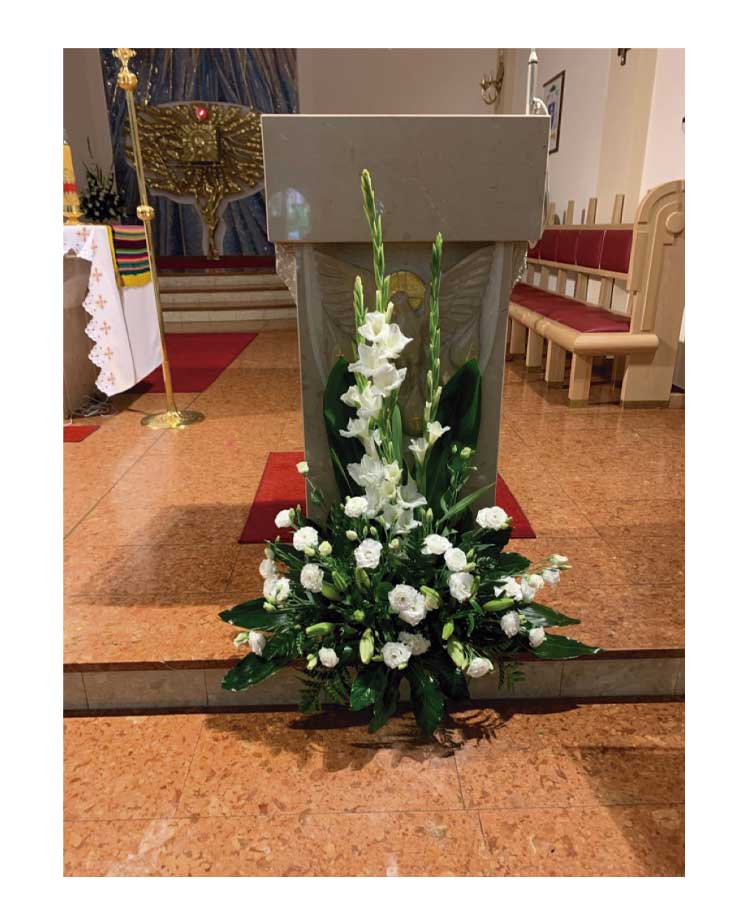 Arreglo floral pie de altar
